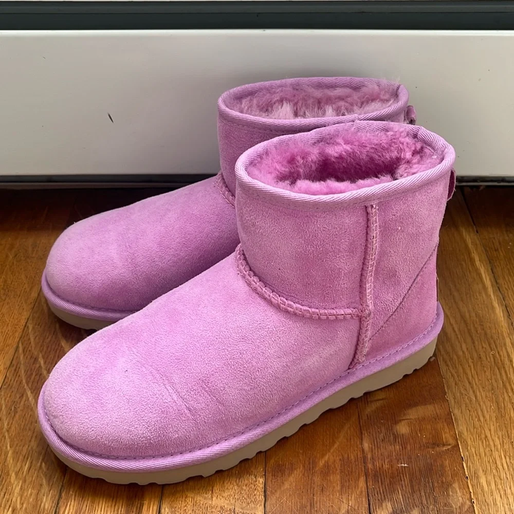 Wildflower Pink Mini Uggs - Picture 1 of 5